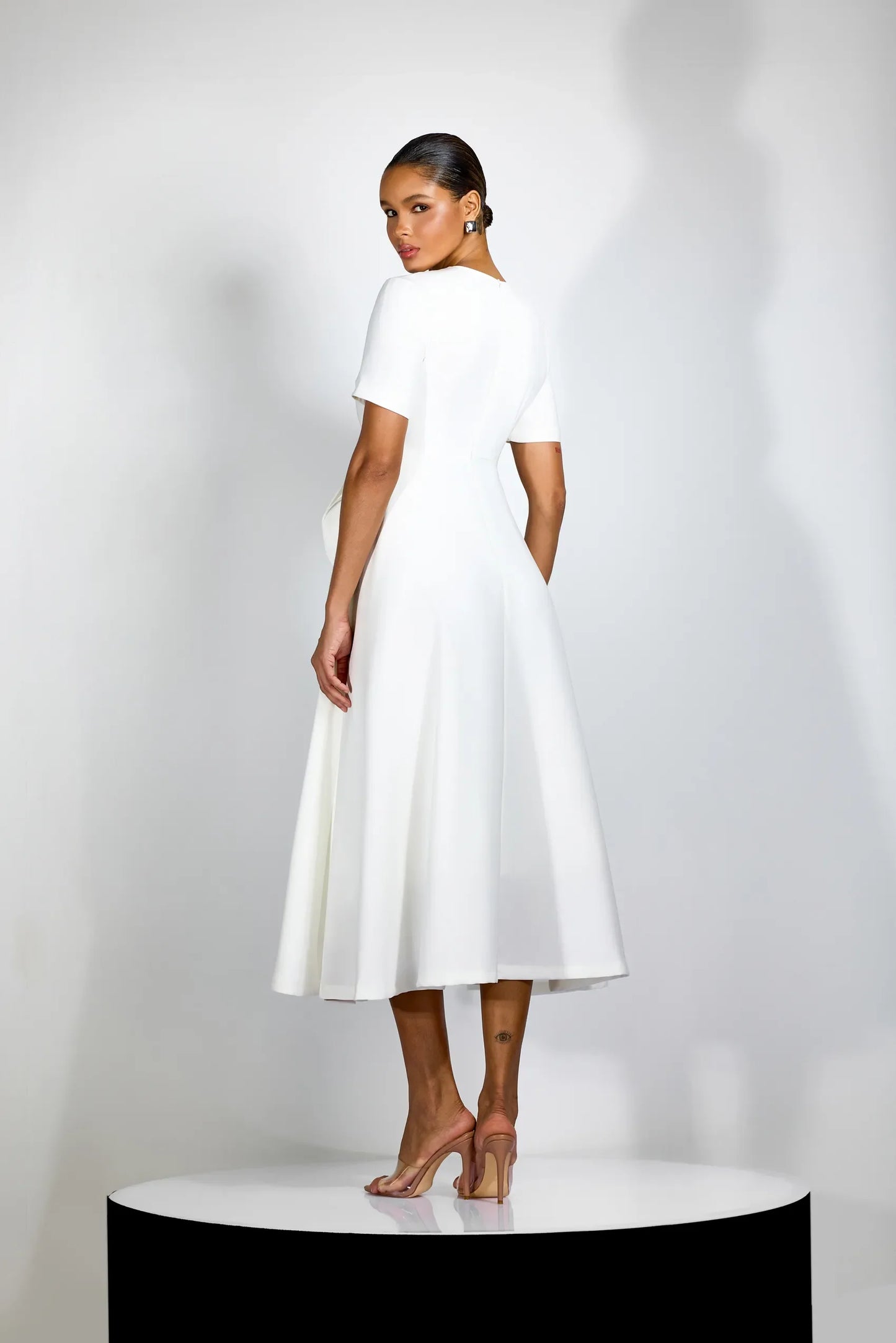 Velorie — Floral Appliqué Midi Dress