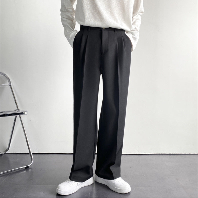 Fitted Pleated Trouser