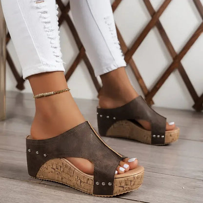 Velara — Women's Arch-Support Wedge Sandal