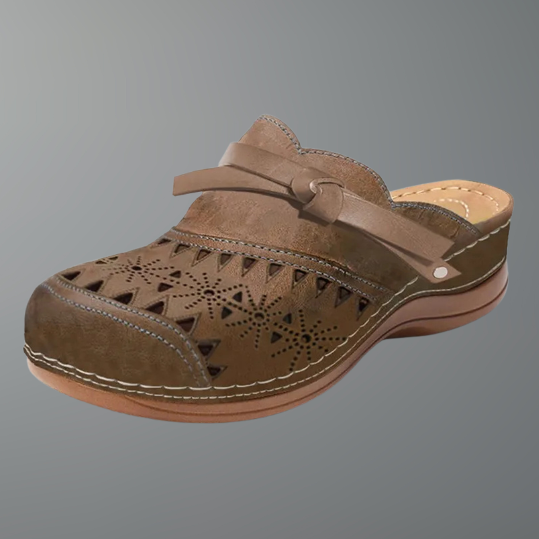 Lya | Comfortable Everyday Clogs